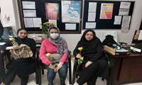 اهدای گل به زنان باردار در مرکز مقیمیان 