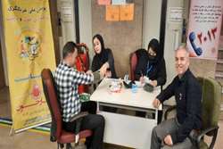 برپایی میز خدمت در معاونت درمان