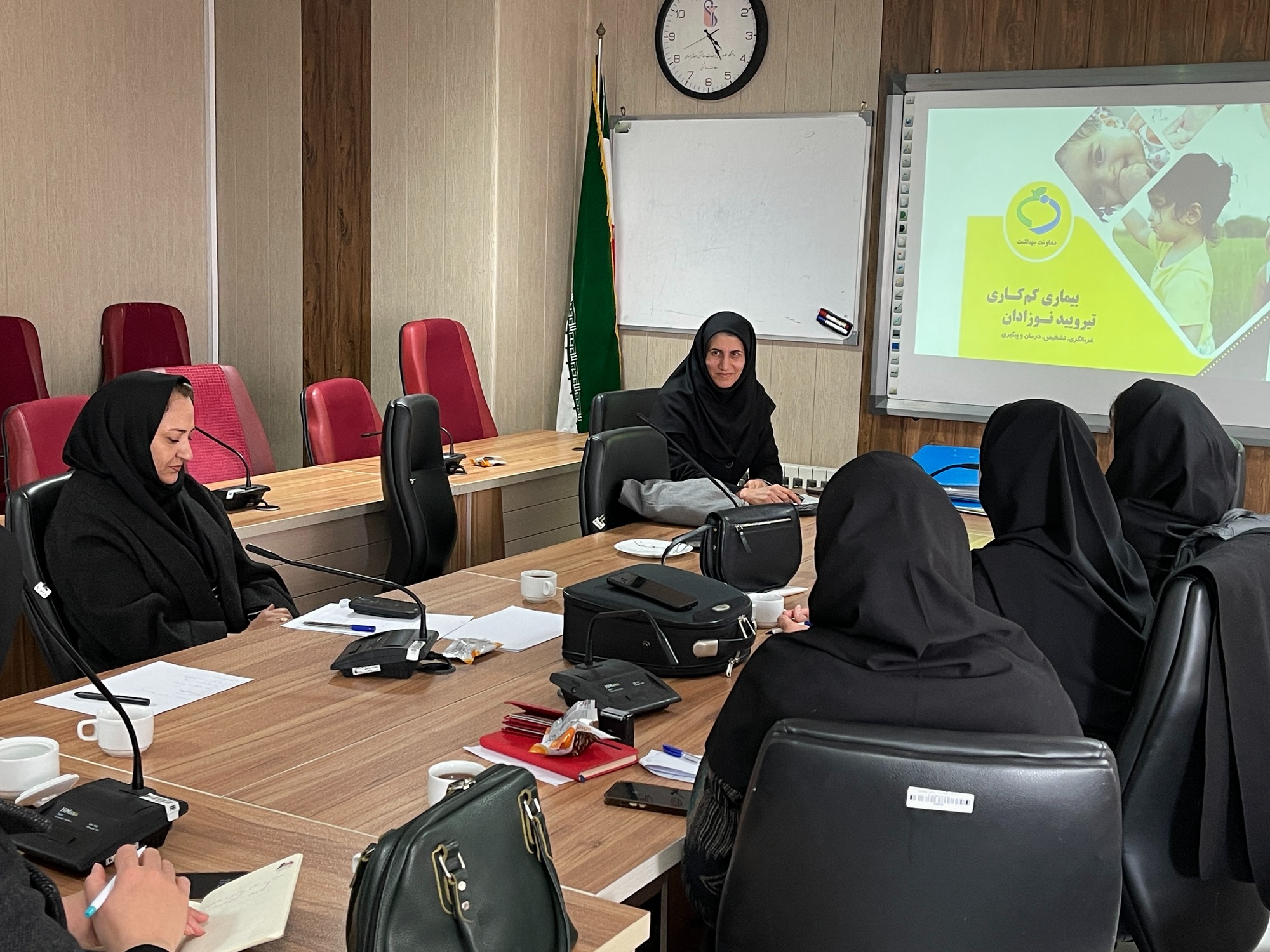 کارگاه آموزشی با عنوان مروری بر آخرین دستور العمل غربالگری هیپوتیروئید نوزادان  ویژه پزشکان مراکز خدمات جامع سلامت در تاریخ 5 بهمن ۱۴۰۴ به همت واحد بیماری های غیر واگیر مرکز بهداشت شمال‌غرب ۲ دانشگاه علوم پزشکی ایران برگزار شد