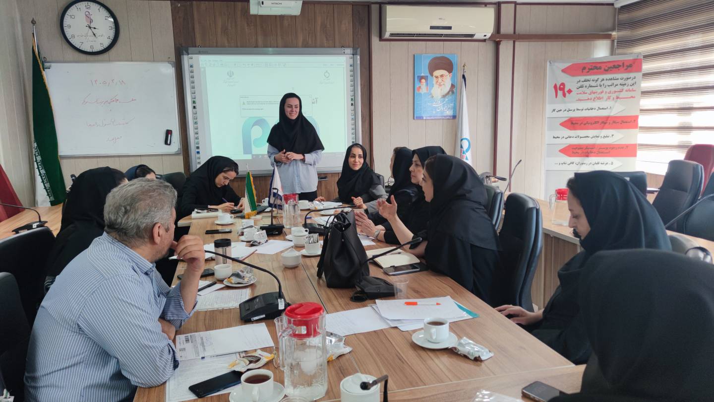  برگزاری نشست تخصصی طب ایرانی برای پزشکان مراکز خدمات جامع سلامت توسط واحد گسترش مرکز بهداشت شمال غرب 2